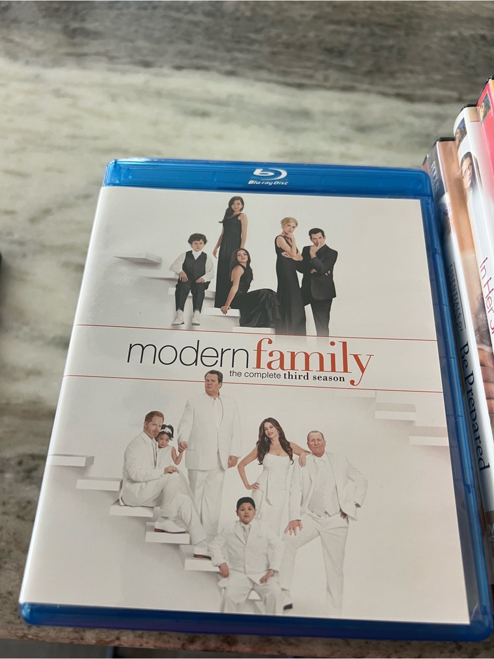 Modern Family: The Complete Third Season Blu-ray - White Cover